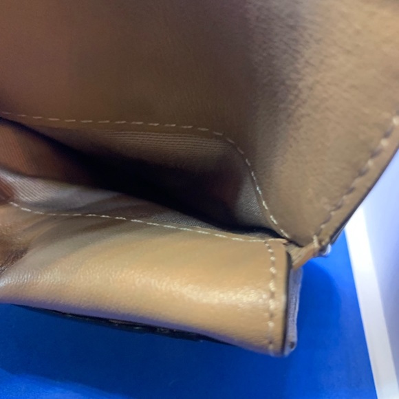 Marc Jacobs brown beige leather wallet - Picture 14 of 15